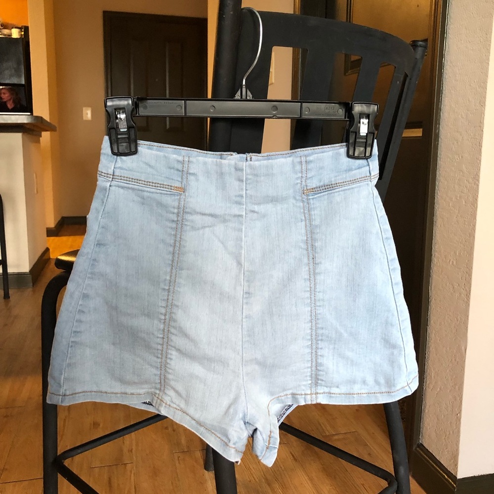 Light-wash denim high-waisted shorts